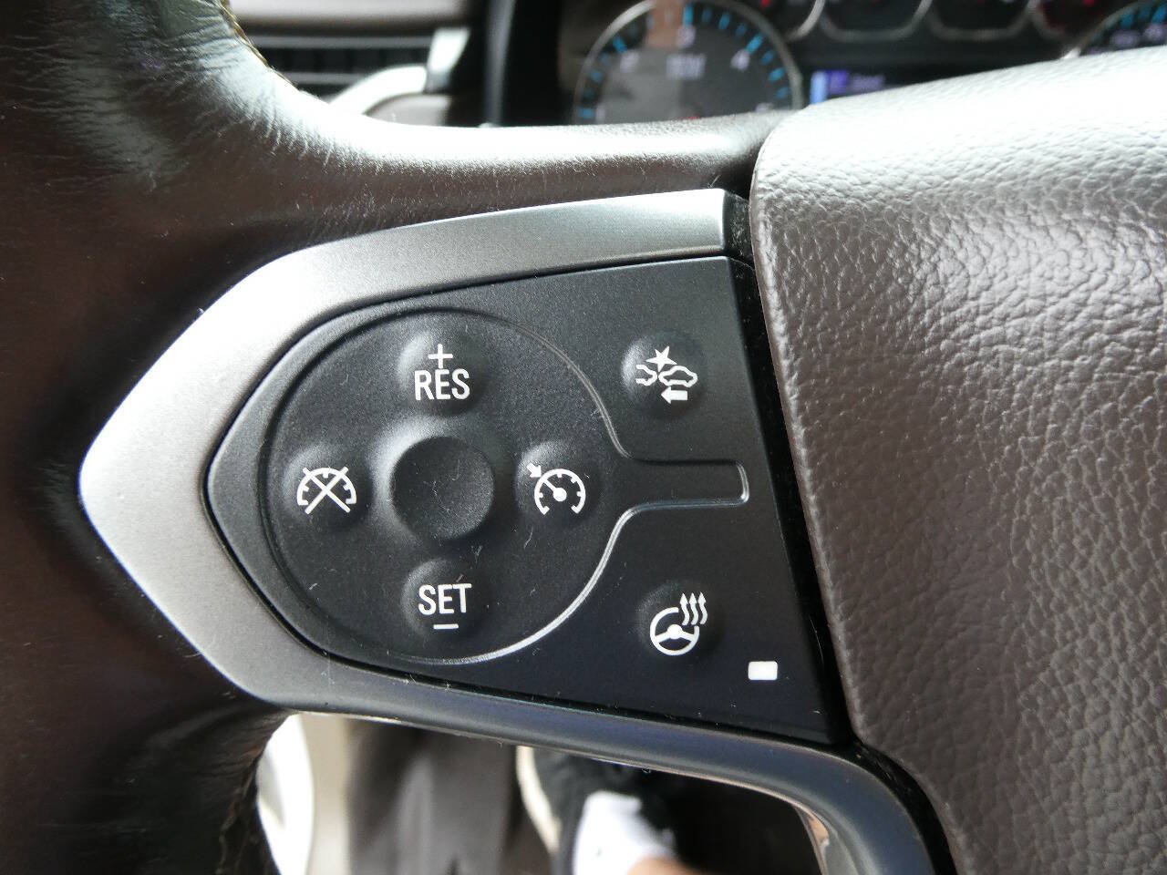 Used 2017 Chevrolet Tahoe Premier AWD/4WD image 12