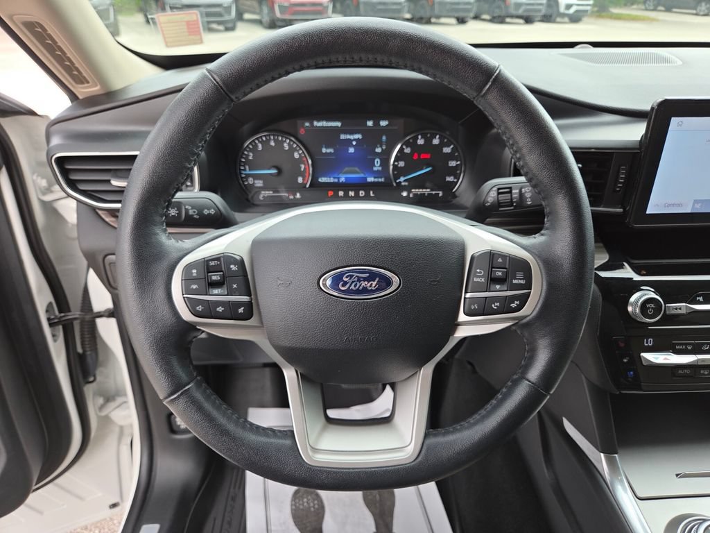 Used 2021 Ford Explorer Limited w/ Equipment Group 301A RWD image 35
