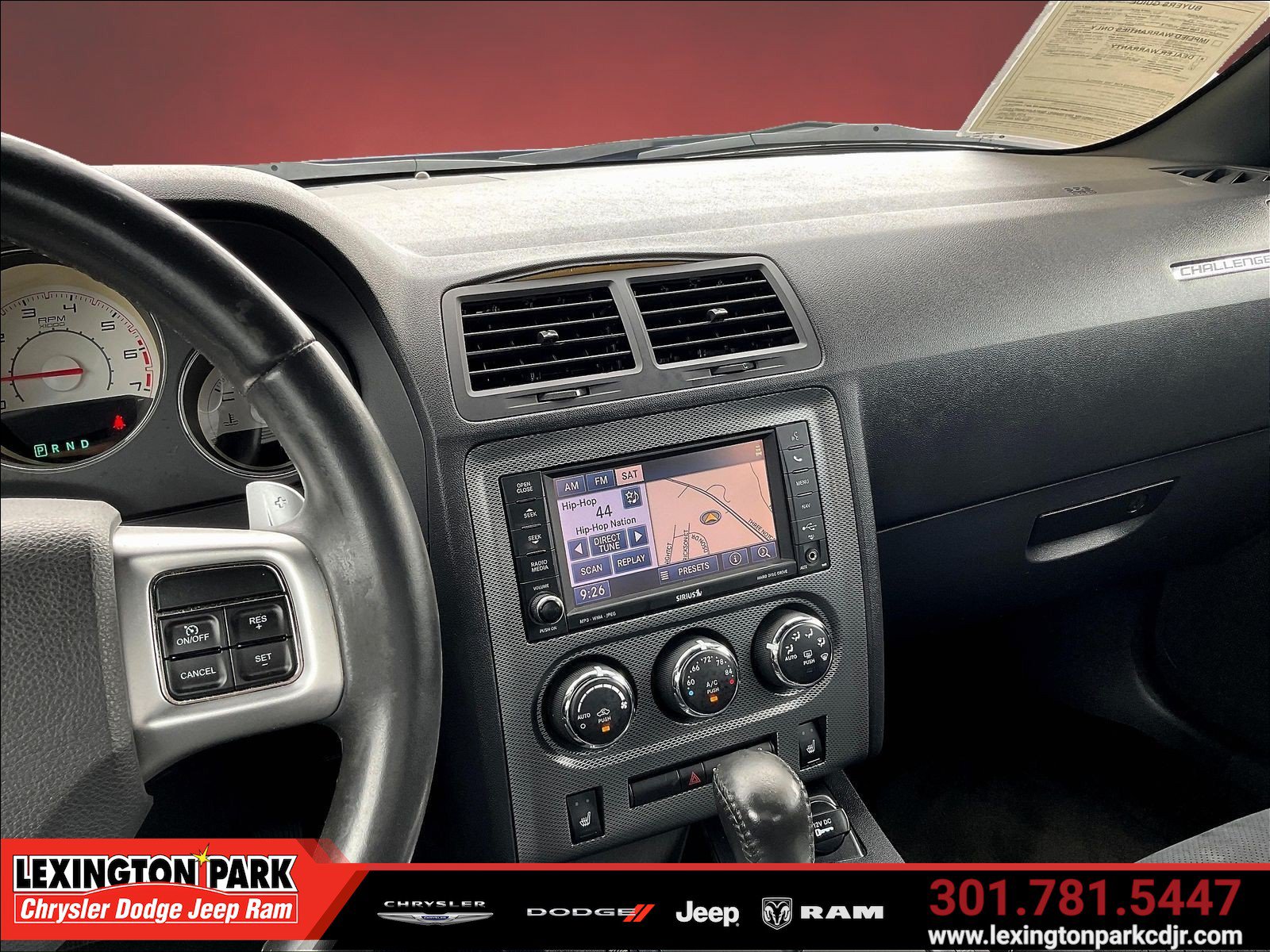 Used 2014 Dodge Challenger R/T RWD image 9