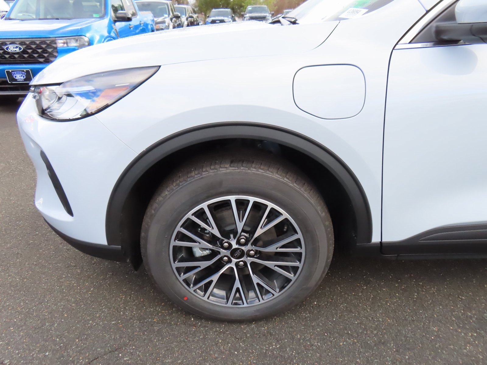 New 2026 Ford Escape SE image 7