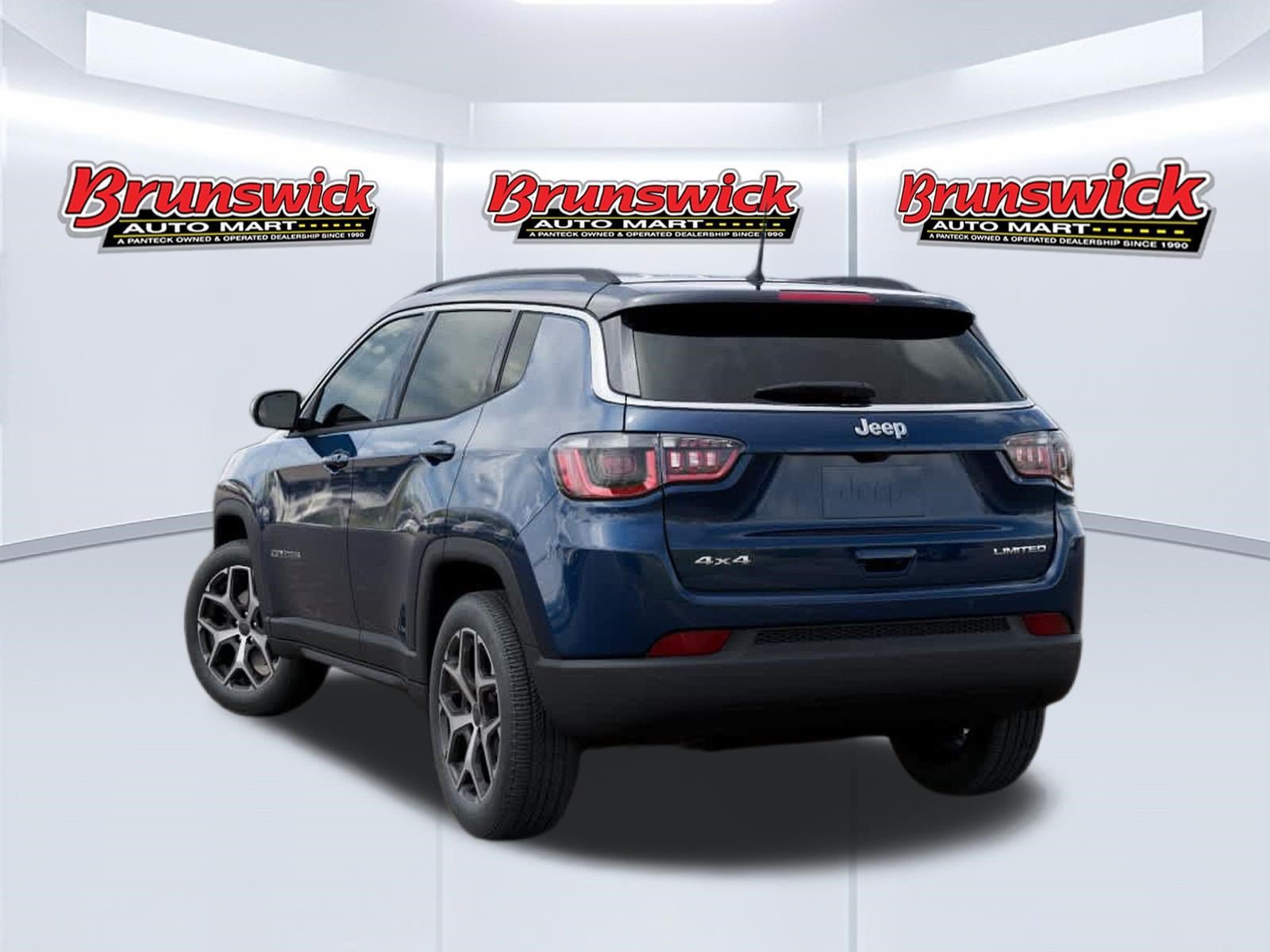 New 2026 Jeep Compass Limited AWD/4WD image 3