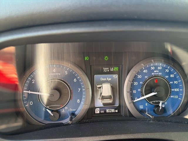 Used 2020 Toyota Sienna XLE w/ XLE Navigation Package FWD image 8