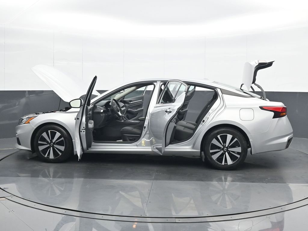Used 2022 Nissan Altima 2.5 SV FWD image 27