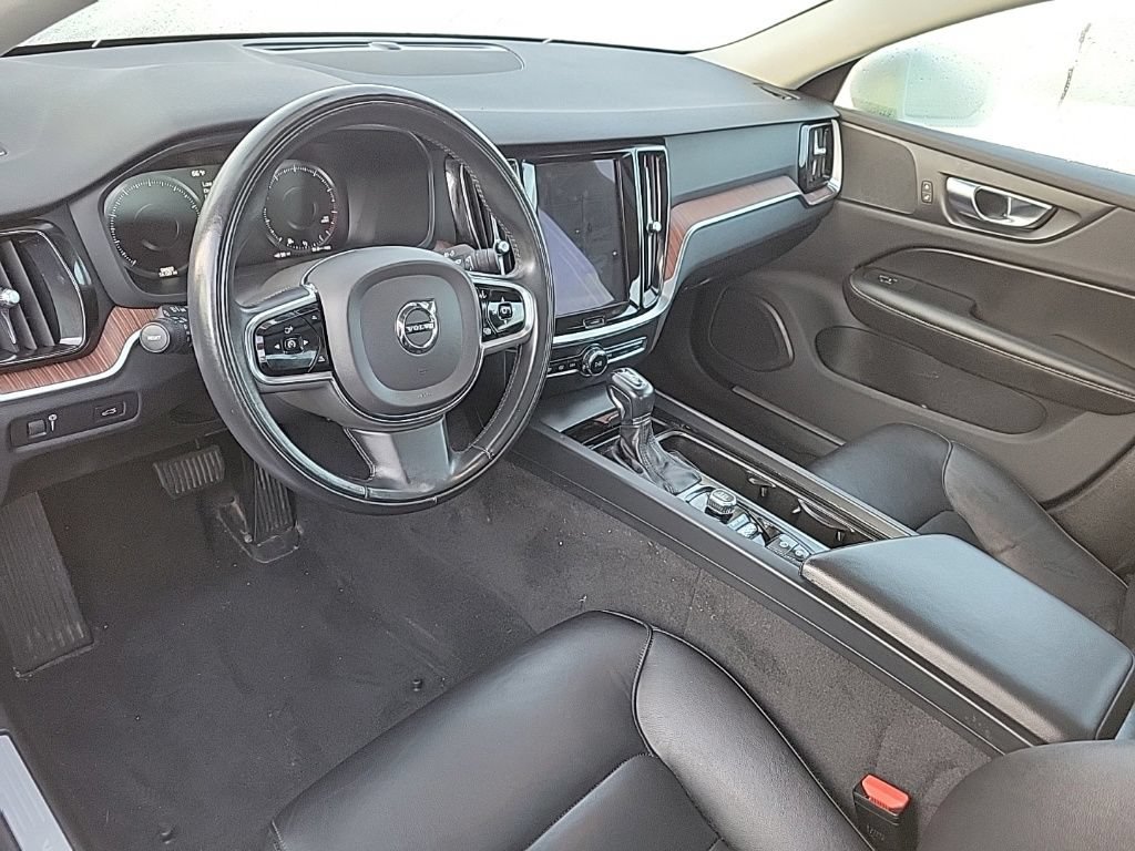 Used 2021 Volvo S60 T5 Momentum w/ Protection Package Premier FWD image 7