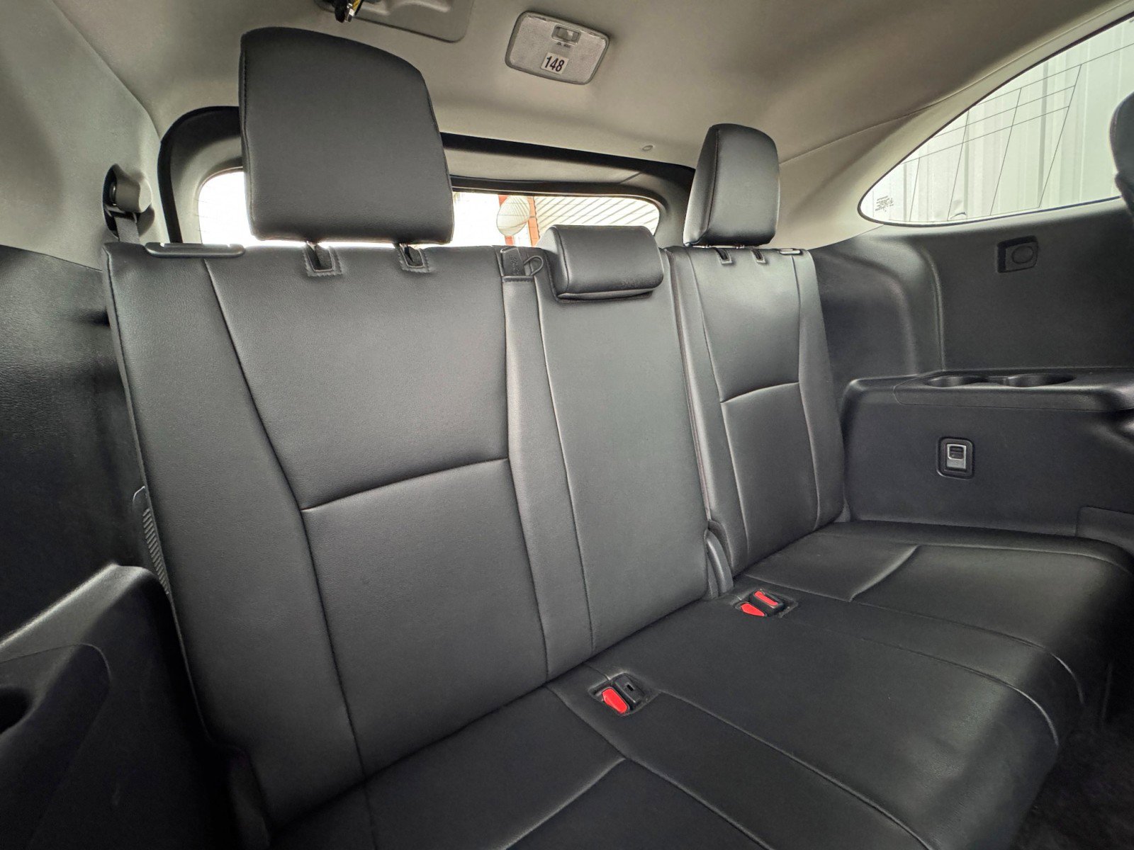 Used 2024 Toyota Highlander XLE image 39
