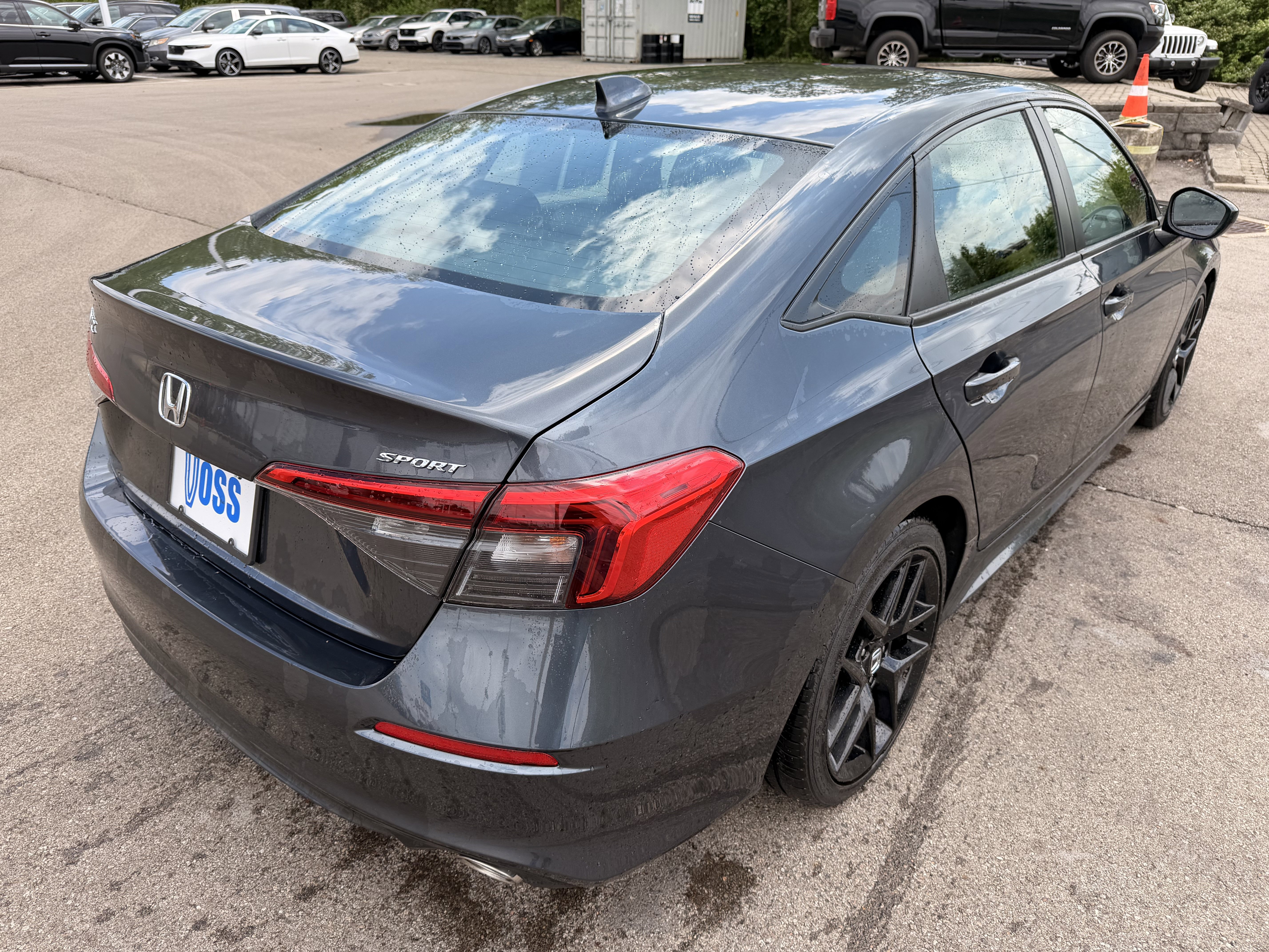 Used 2024 Honda Civic Sport image 3