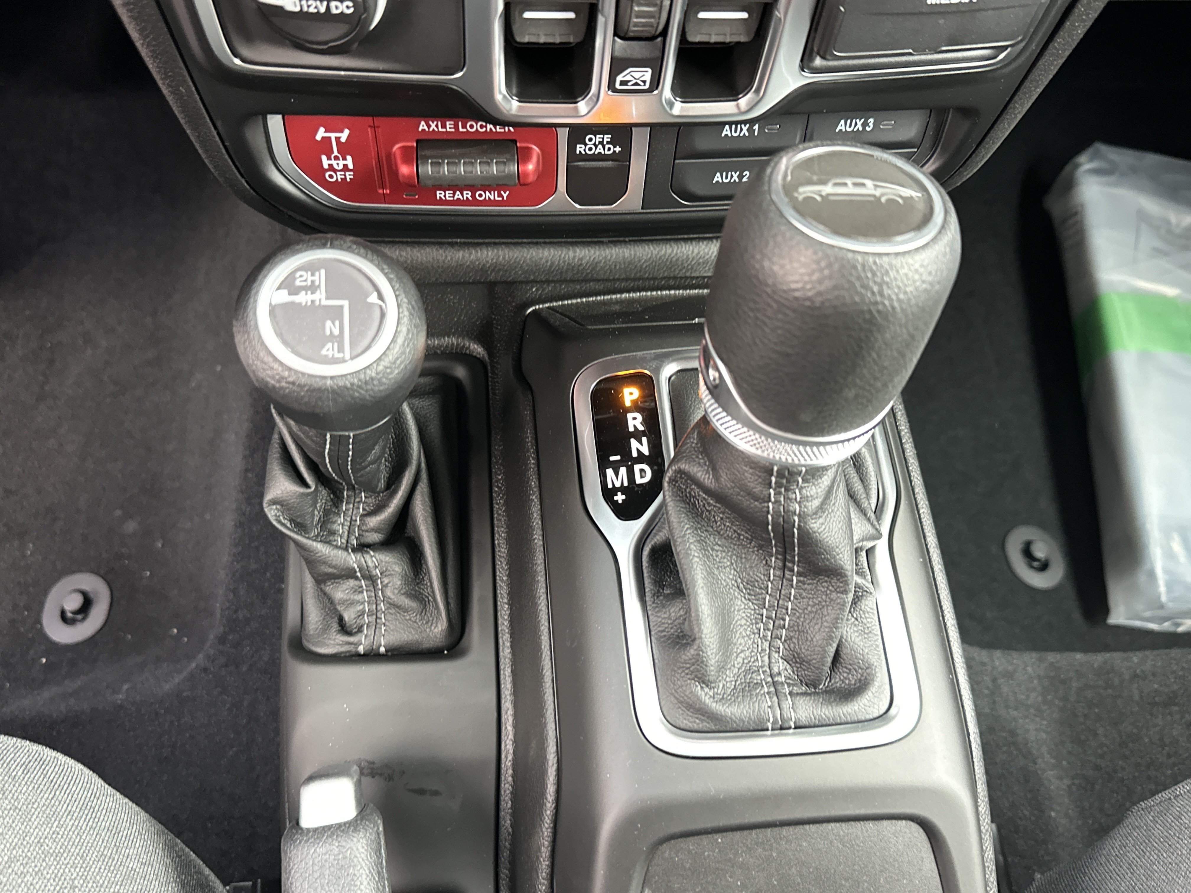 New 2026 Jeep Gladiator Sport AWD/4WD image 4