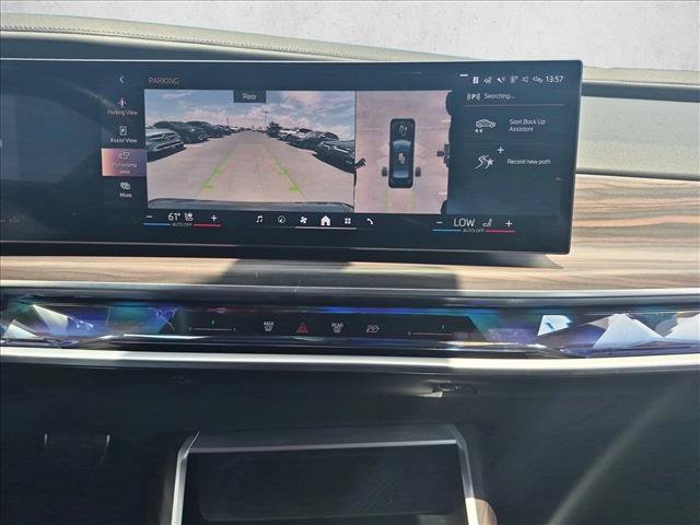 Used 2023 BMW 740i w/ Parking Assistance Package RWD image 15