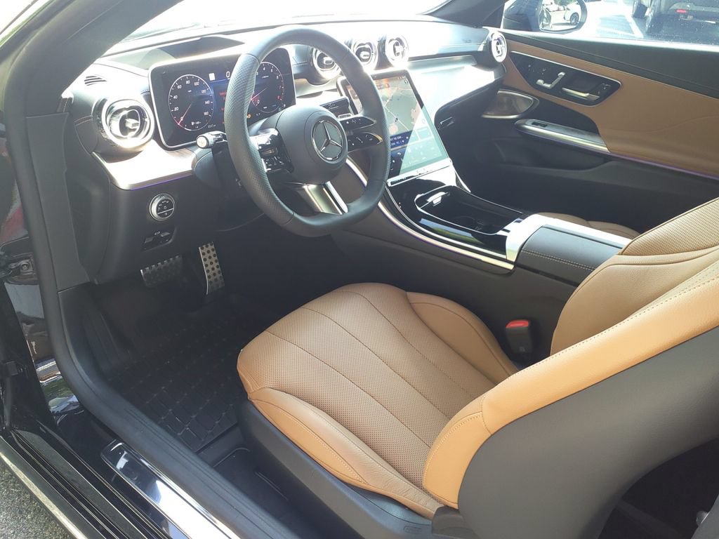 Certified 2025 Mercedes-Benz CLE 300 4MATIC Coupe image 19