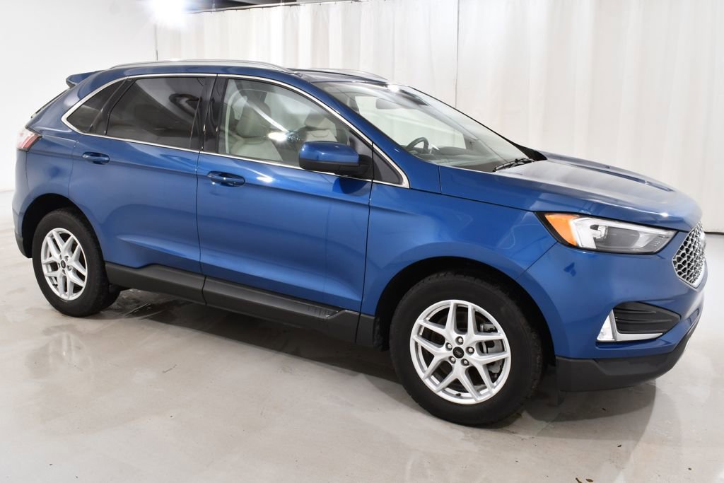 Used 2023 Ford Edge SEL w/ Convenience Package image 5