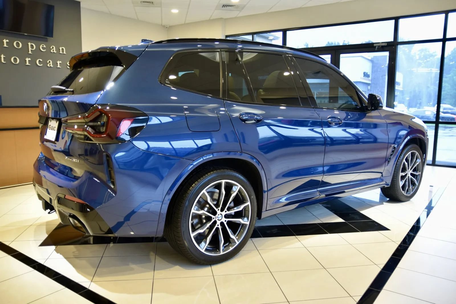 Used 2024 BMW X3 xDrive30i w/ Premium Package AWD/4WD image 6