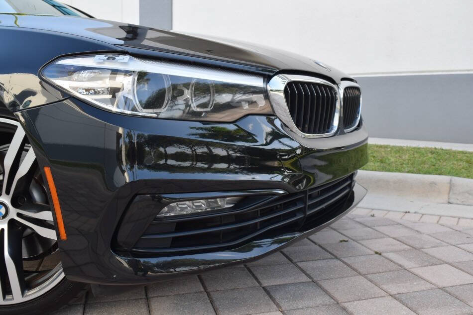 Used 2018 BMW 530e w/ Premium Package 2 RWD image 15
