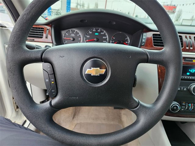 Used 2009 Chevrolet Impala LT image 19
