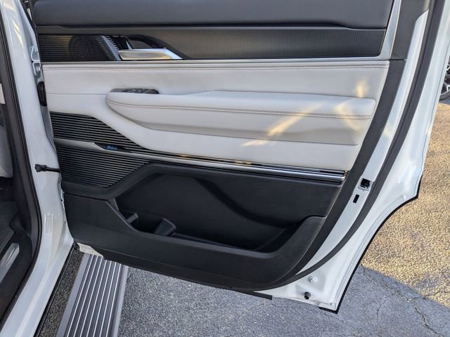 New 2026 Jeep Grand Wagoneer Summit w/ Rear Seat Video Group I image 32