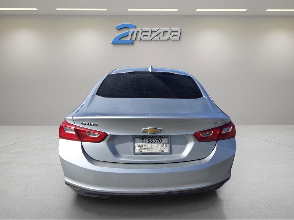 Used 2017 Chevrolet Malibu LT w/ Leather Package image 4