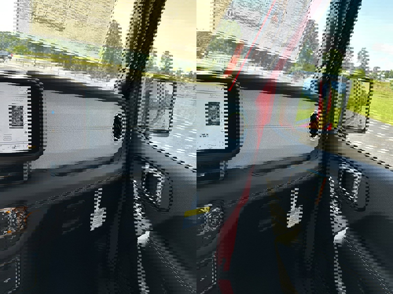 New 2025 Jeep Wrangler Sahara image 18