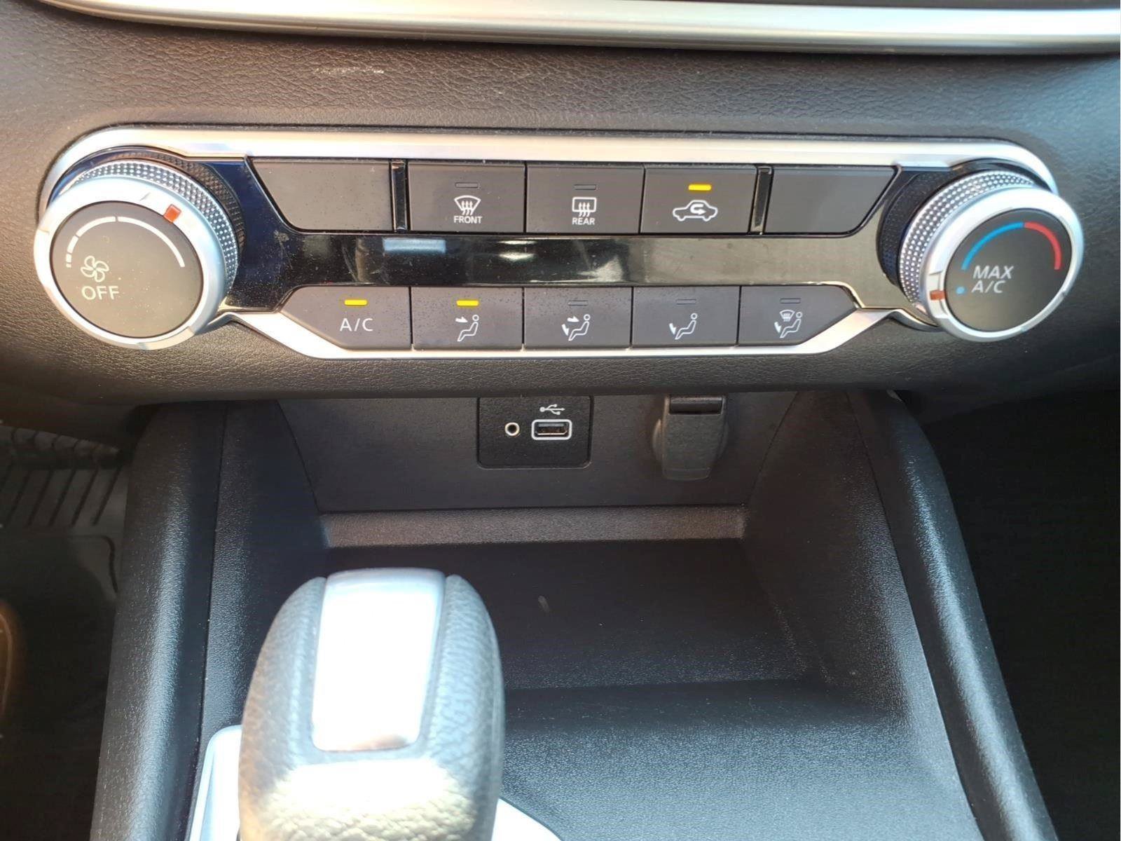 Used 2024 Nissan Altima 2.5 S FWD image 24