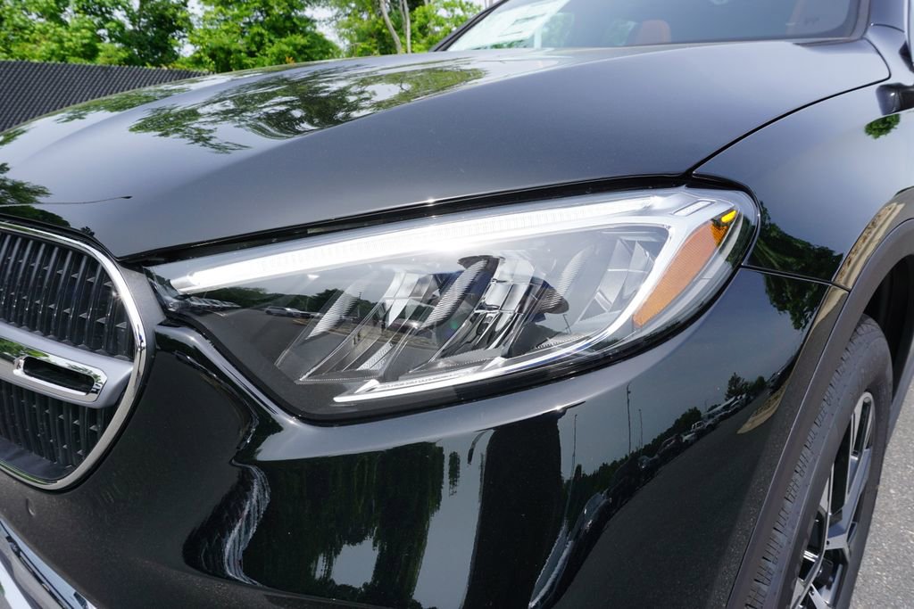 Certified 2025 Mercedes-Benz GLC 350e 4MATIC image 8