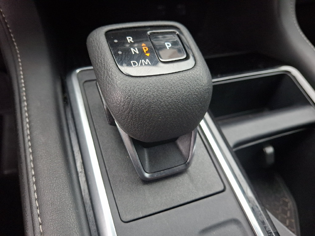Used 2024 Nissan Pathfinder SV AWD/4WD image 16