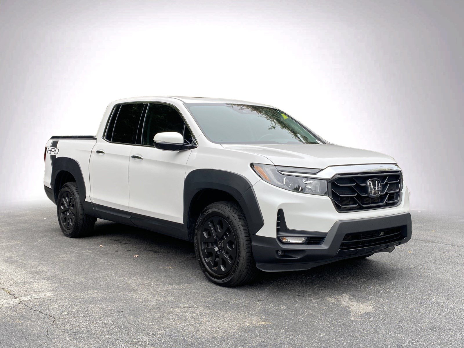 Used 2023 Honda Ridgeline RTL-E image 2