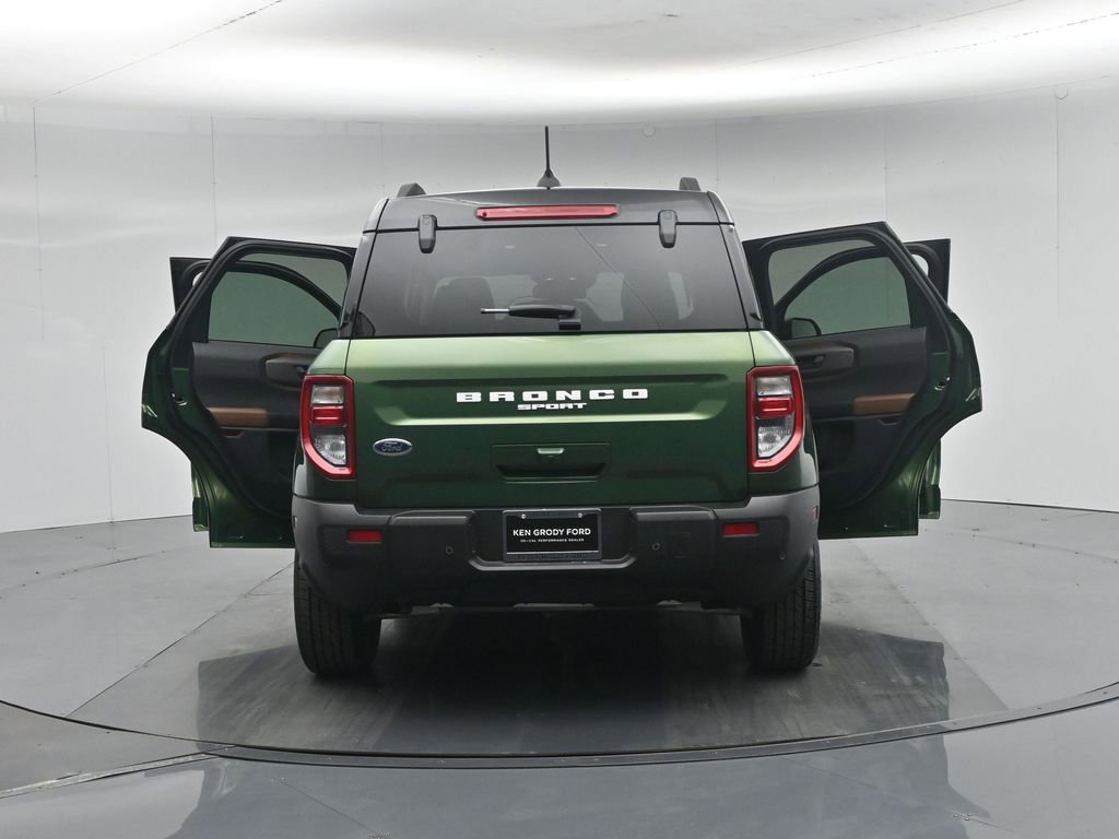 Used 2025 Ford Bronco Sport Outer Banks w/ Outer Banks Tech Package+ AWD/4WD image 37