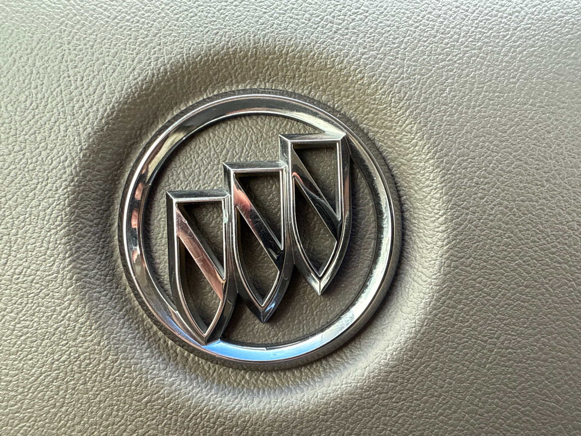 Used 2005 Buick LaCrosse CXL w/ Gold Convenience Package image 30