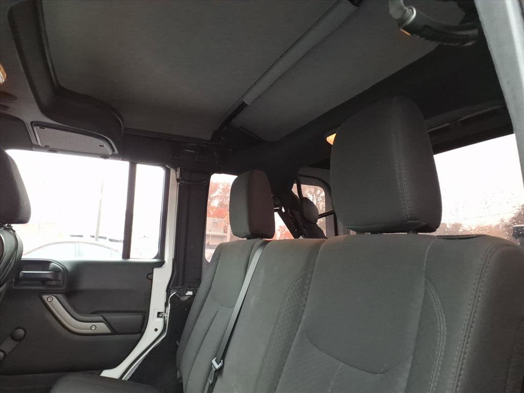 Used 2018 Jeep Wrangler Unlimited Sport image 24