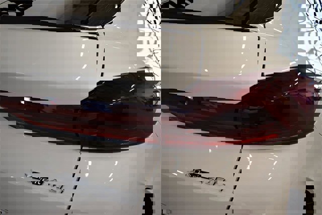 New 2026 BMW X6 xDrive40i image 12