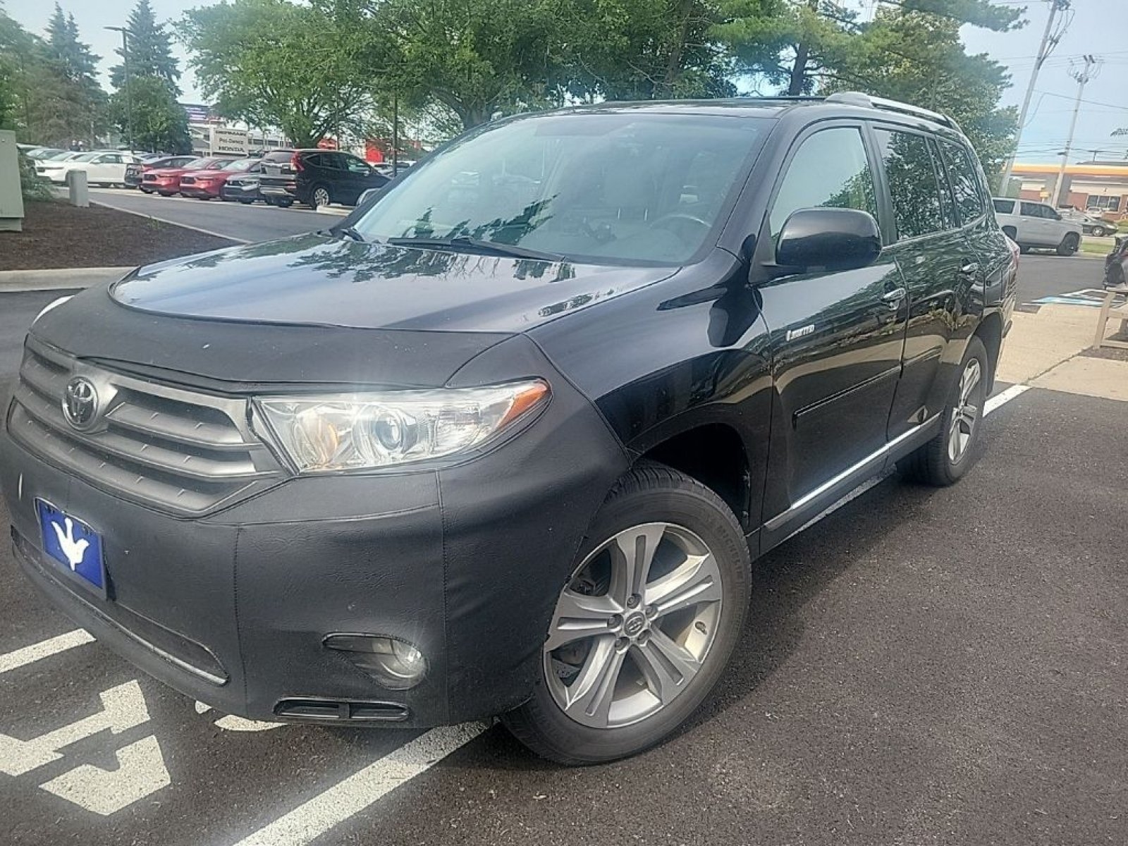 Used 2013 Toyota Highlander Limited AWD/4WD image 3