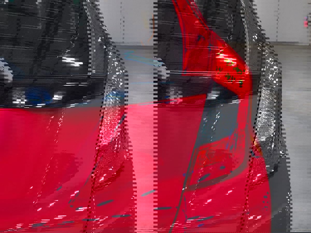 Used 2015 Honda Fit LX image 22