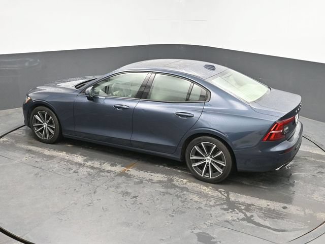 Used 2021 Volvo S60 T6 Momentum AWD/4WD image 32