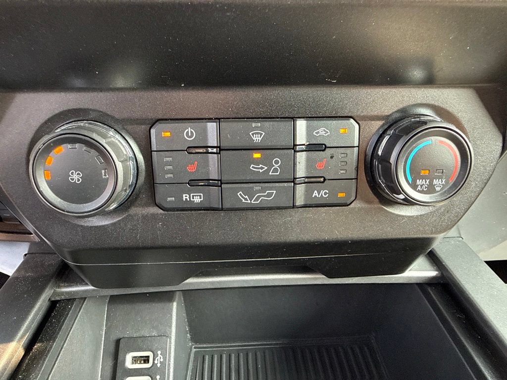 Used 2019 Ford F150 XLT w/ Equipment Group 302A Luxury AWD/4WD image 30