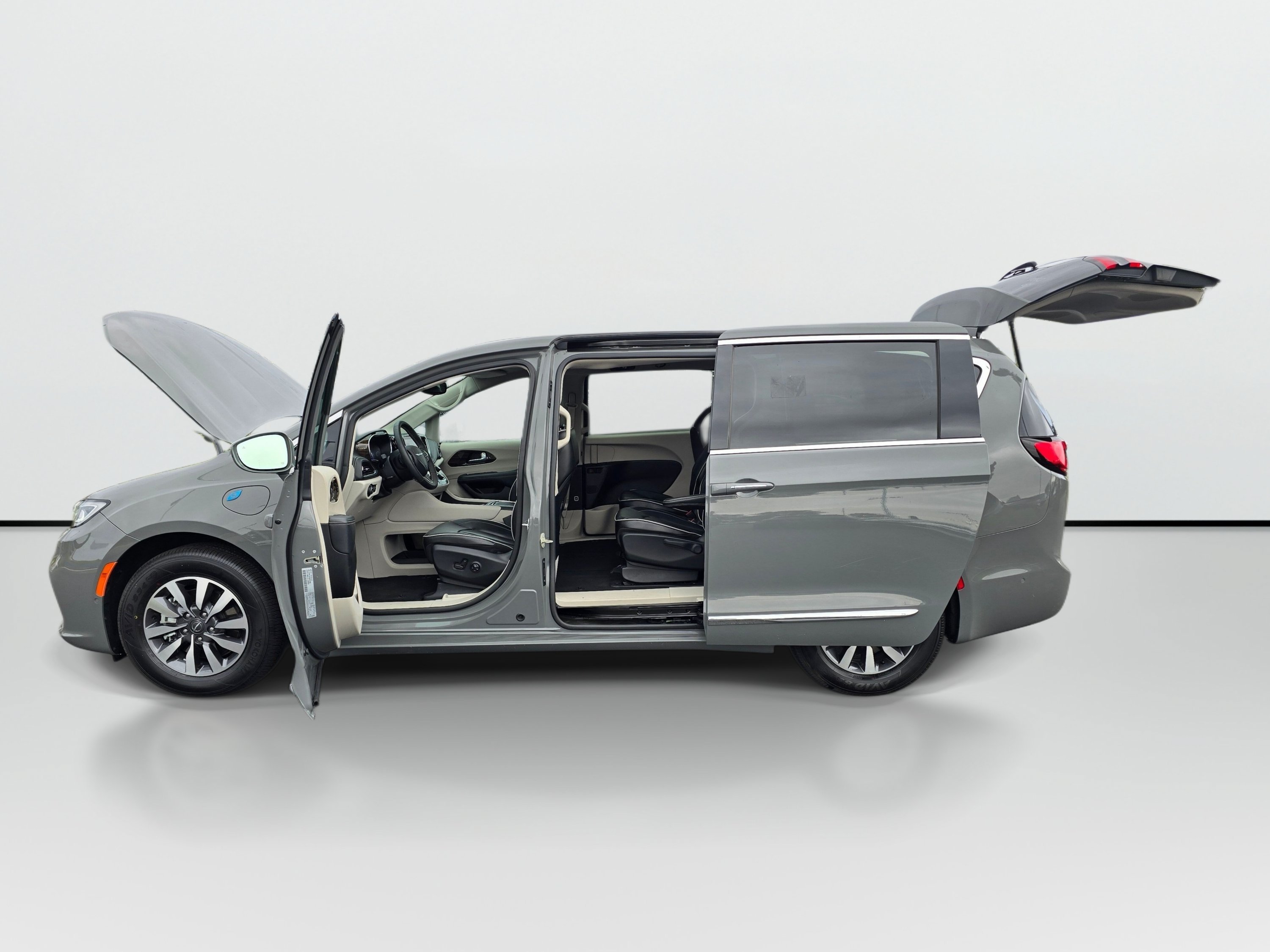 Used 2022 Chrysler Pacifica Limited FWD image 9