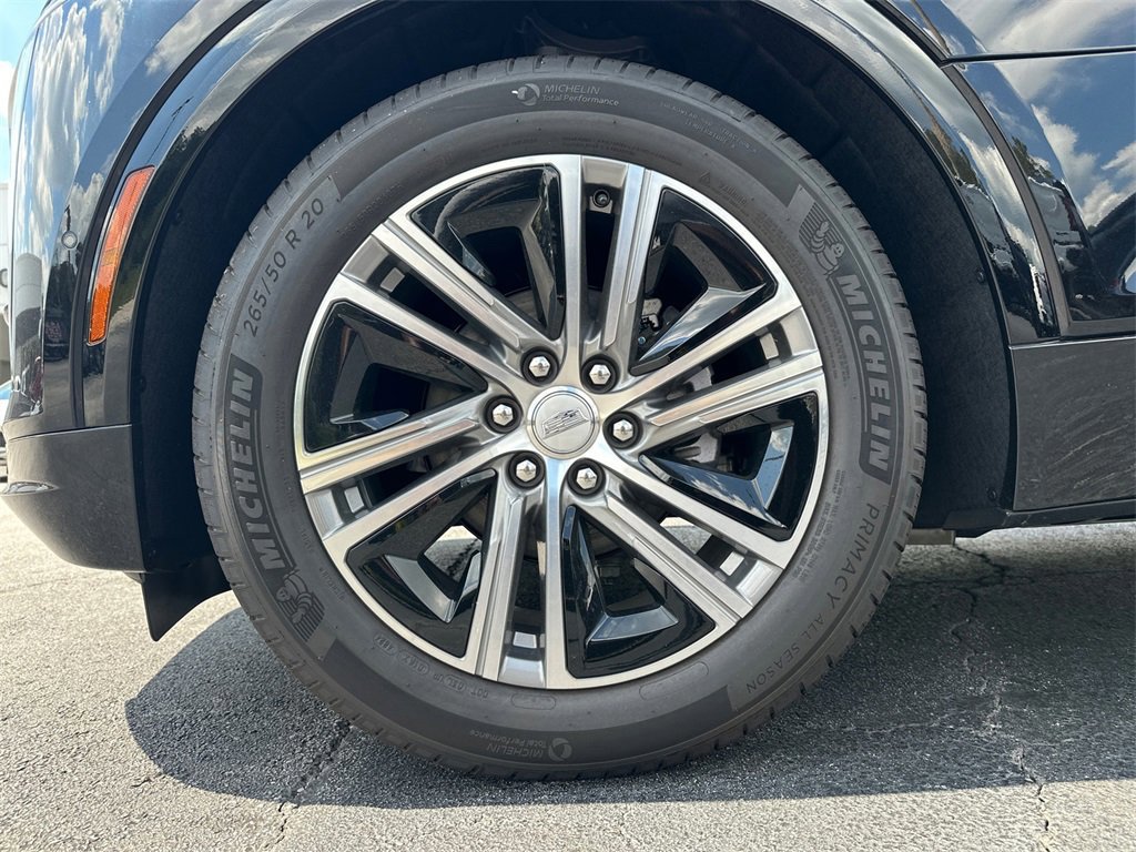 New 2025 Cadillac Lyriq Luxury image 11