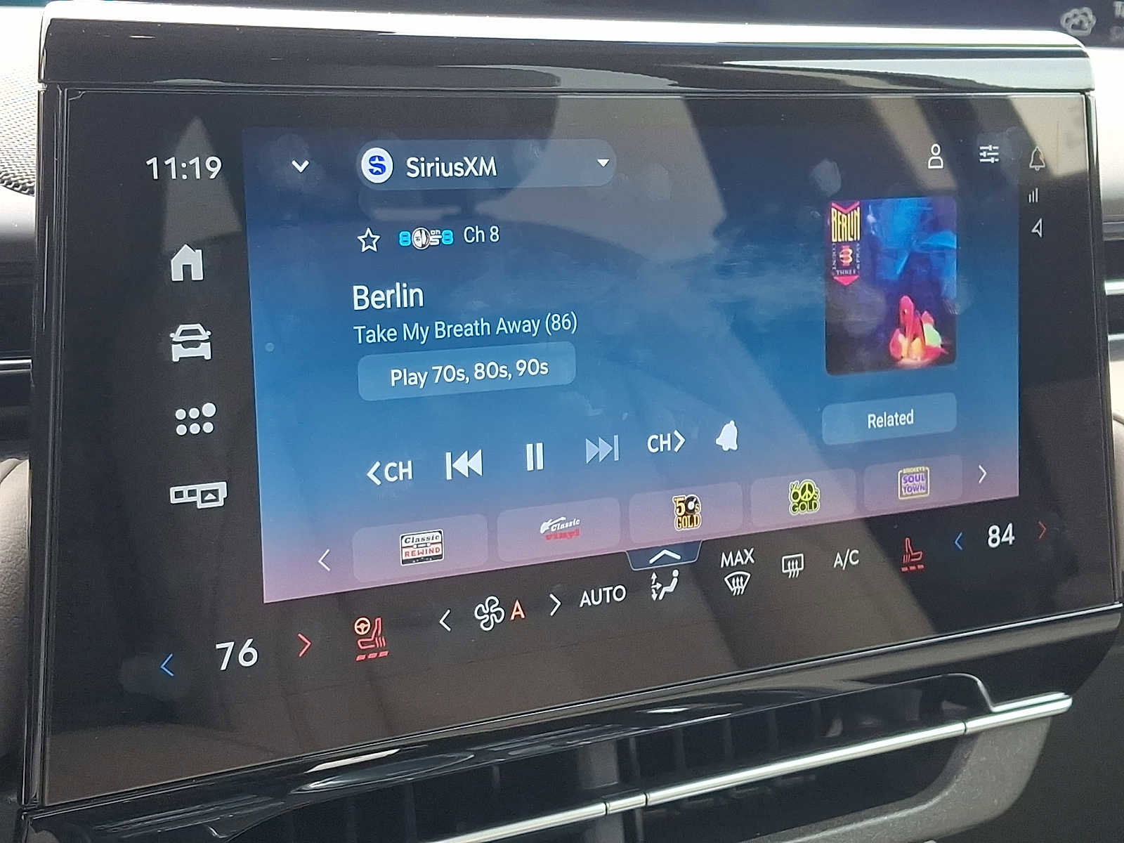 Used 2024 Lincoln Nautilus Premier image 16