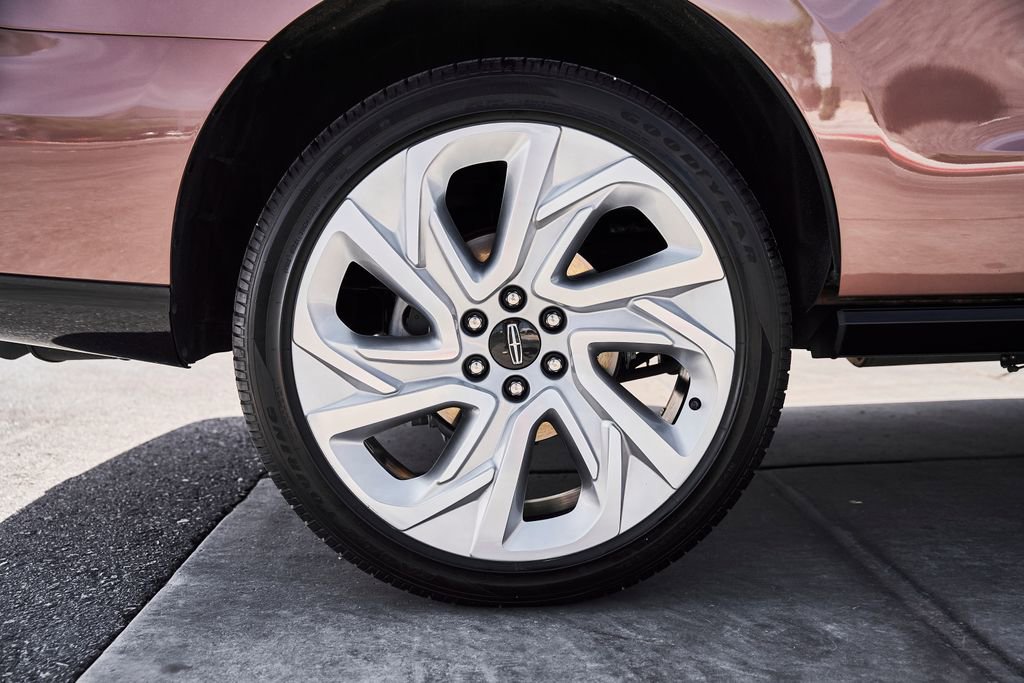 Used 2025 Lincoln Navigator Black Label AWD/4WD image 19