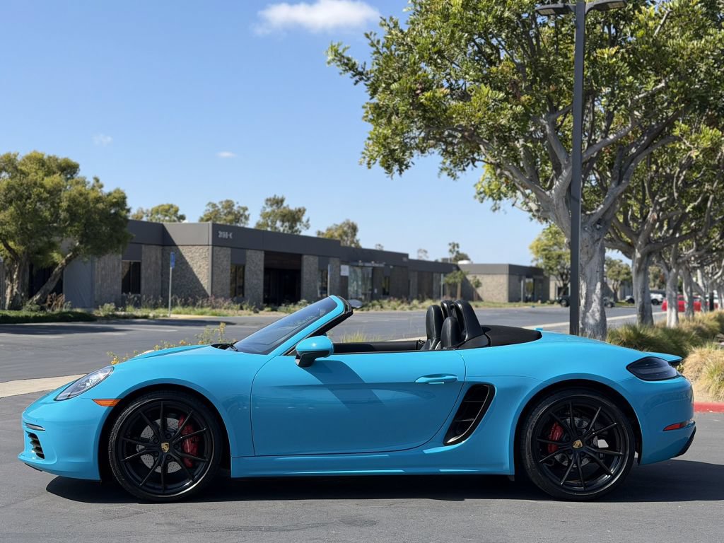 Used 2017 Porsche 718 Boxster S RWD image 15