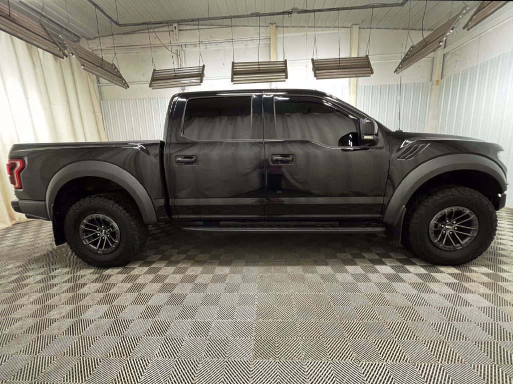 Used 2019 Ford F150 Raptor w/ Equipment Group 802A Luxury AWD/4WD image 22
