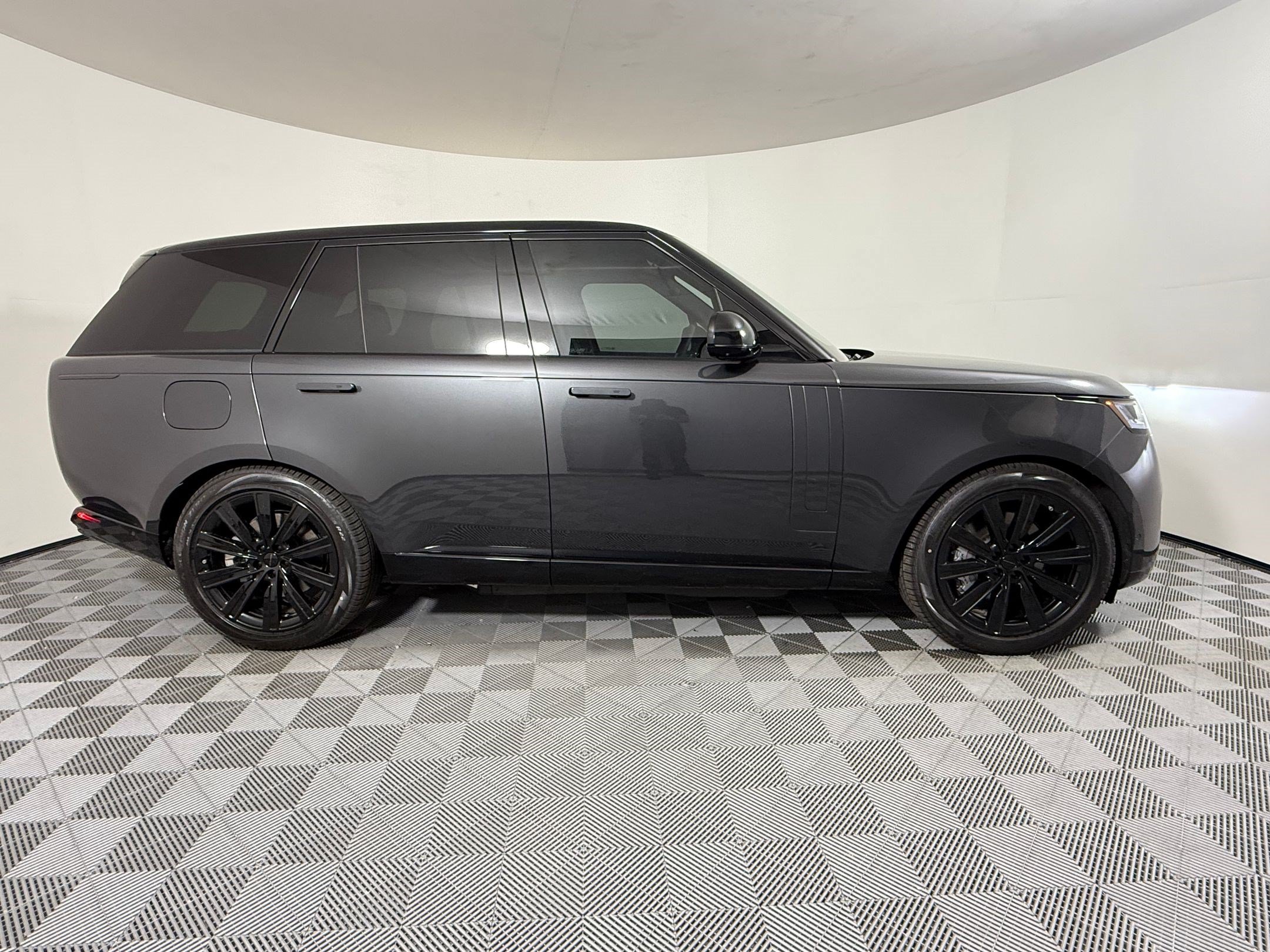 New 2026 Land Rover Range Rover SE AWD/4WD image 8