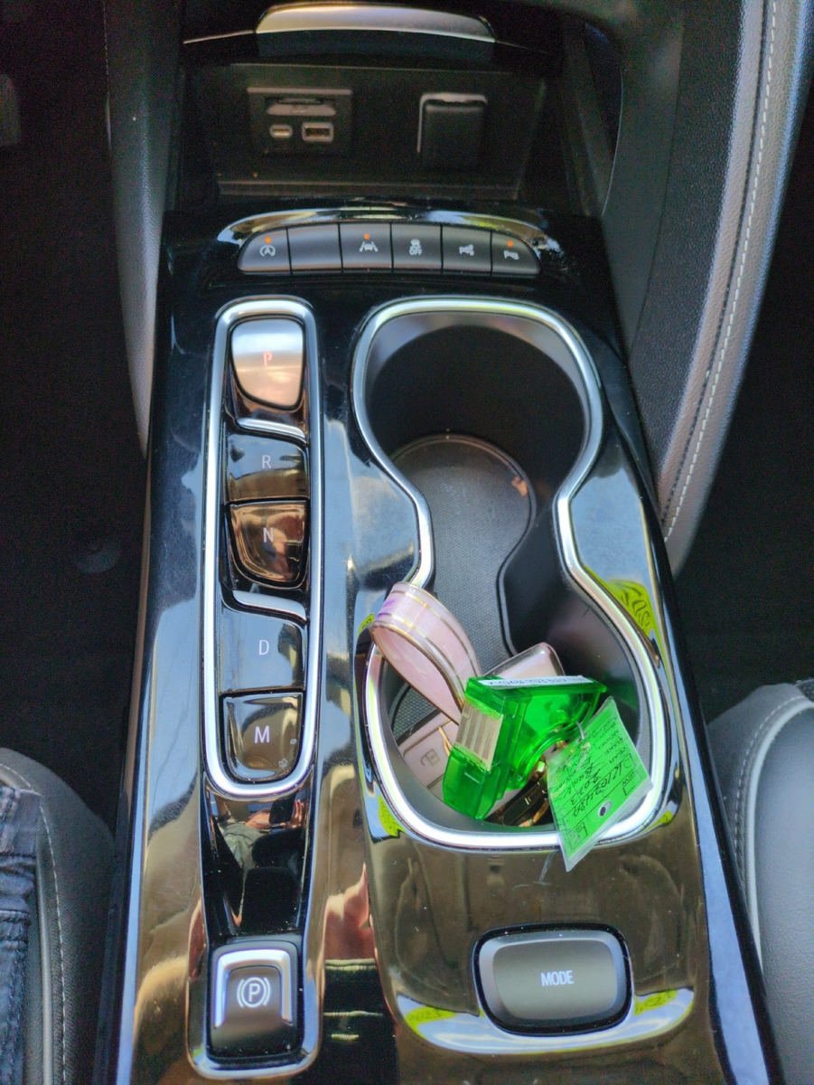 Used 2023 Buick Envision Avenir FWD image 22