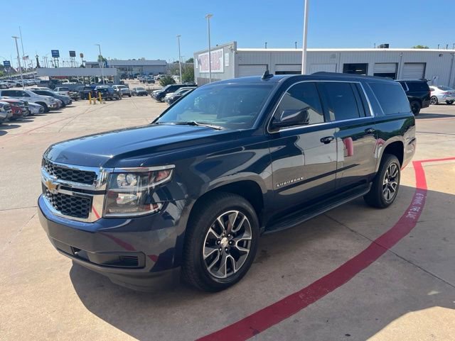 Used 2017 Chevrolet Suburban LT AWD/4WD image 2
