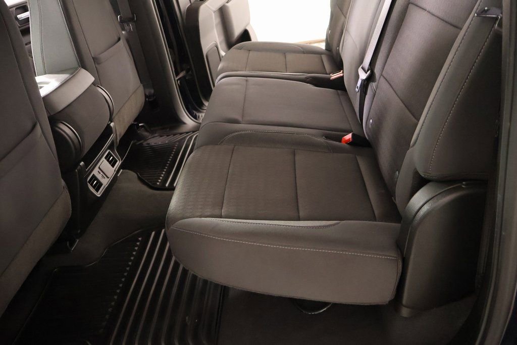 Used 2024 Chevrolet Silverado 1500 Custom Trail Boss w/ Dark Appearance Package image 11