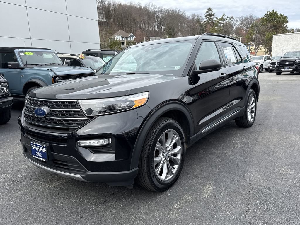 Used 2022 Ford Explorer XLT w/ Equipment Group 202A AWD/4WD image 7