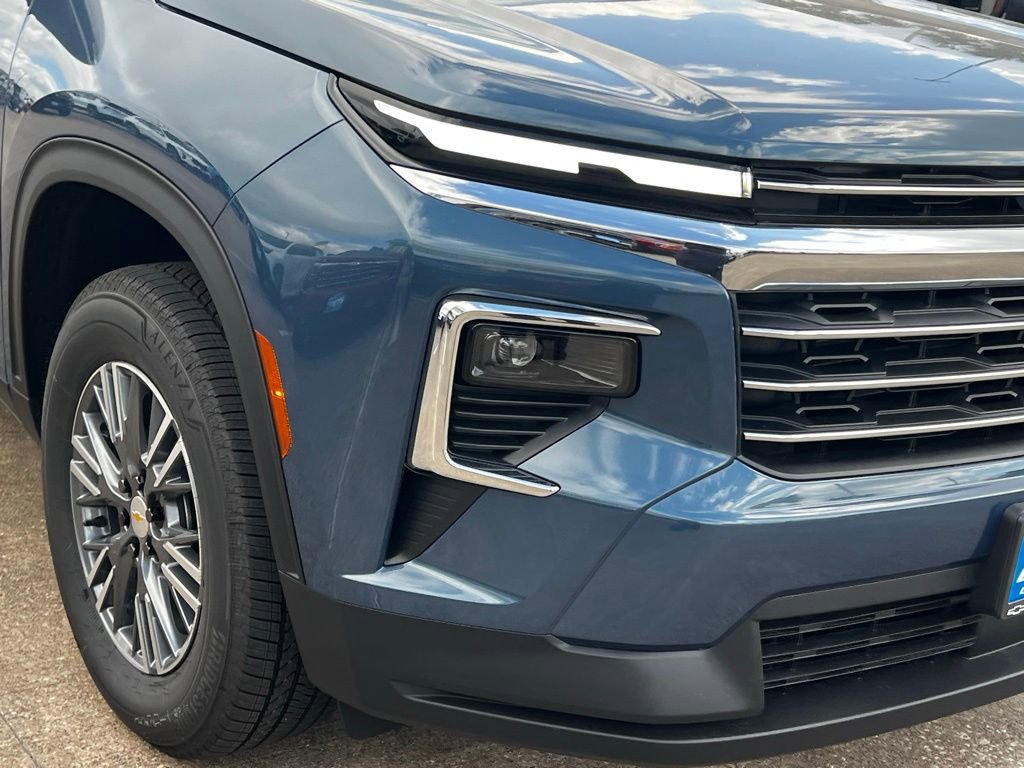 New 2026 Chevrolet Traverse LT w/ LPO, Floor Liner Package image 3