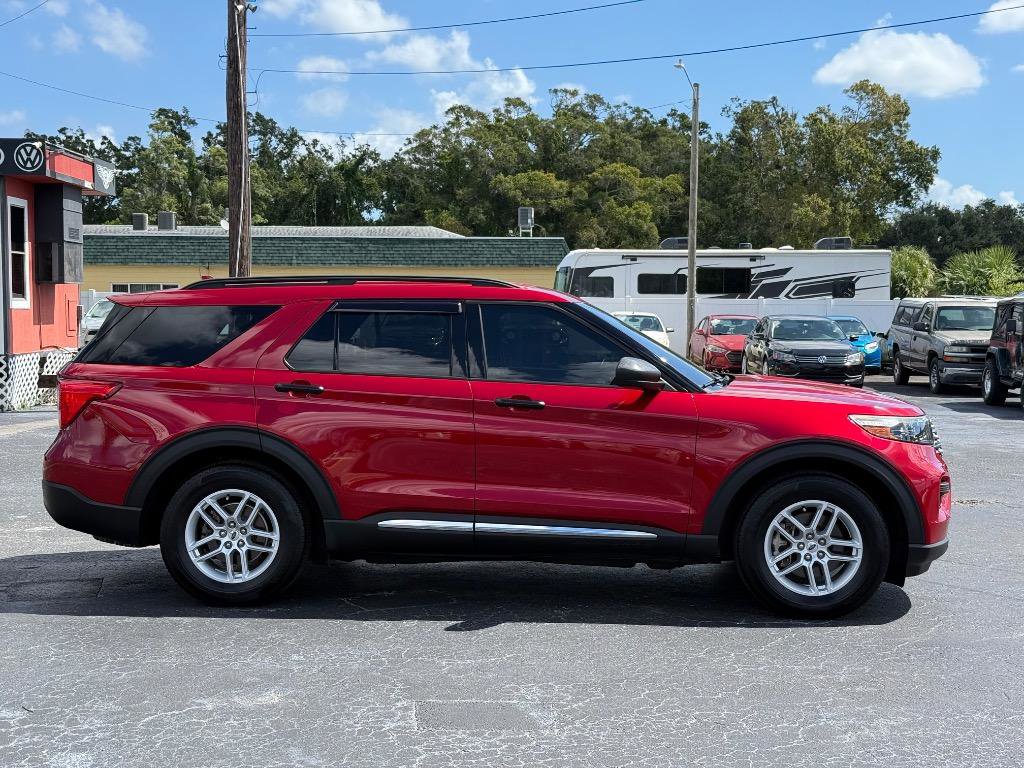 Used 2020 Ford Explorer XLT image 6