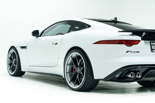 Used 2015 Jaguar F-TYPE R RWD image 19