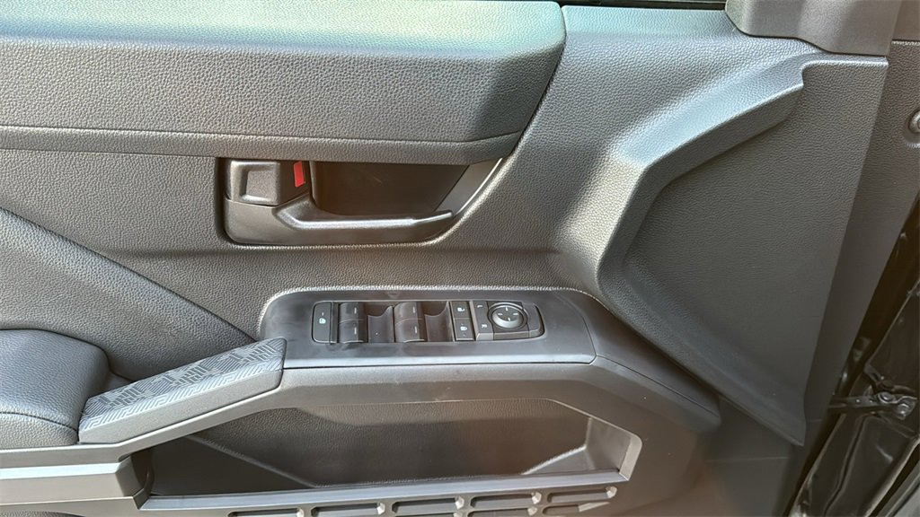 New 2025 Toyota Tacoma SR5 image 15