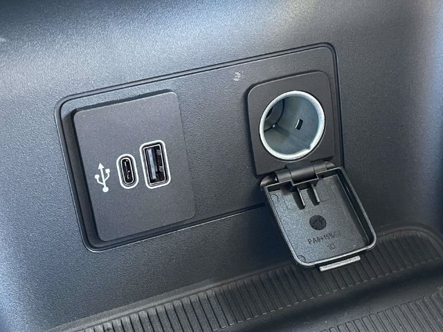 New 2026 Ford Explorer Active RWD image 21