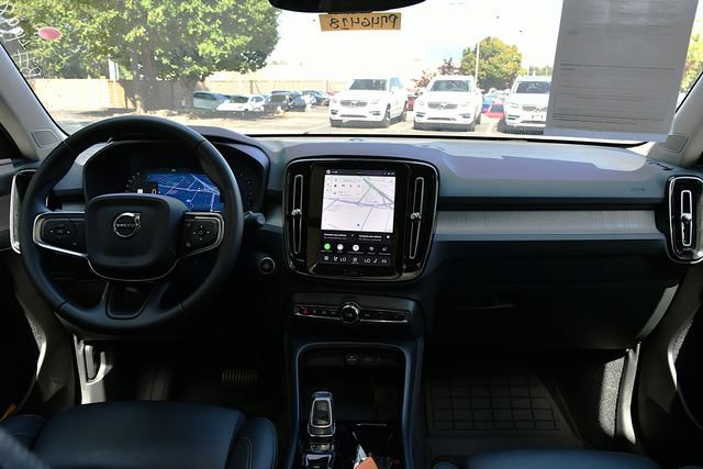 Certified 2026 Volvo XC40 B5 Plus AWD/4WD image 18