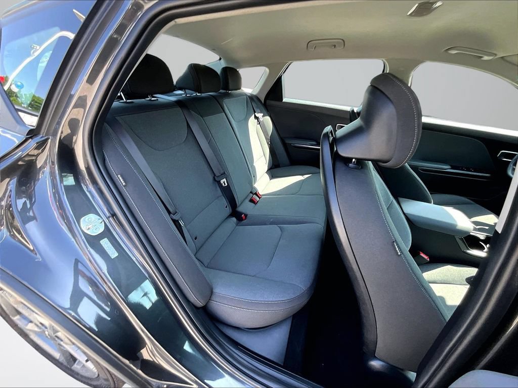 Used 2025 Kia K4 FWD image 25